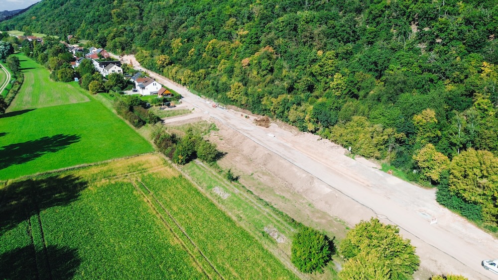 Ausbau Staatsstraße 2115 östlich von Sulzbach a. d. Donau - ALTMANN Ingenieure plant Straßenneubau